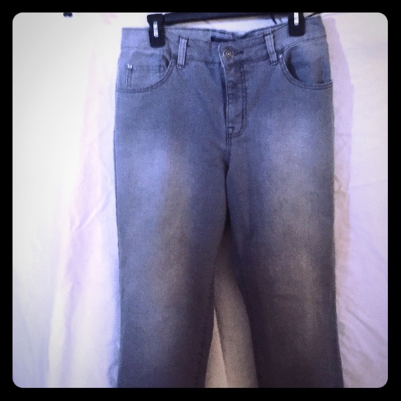 Bandolino Denim - BANDOLINO jeans. Light denim, comfy